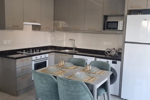 2+1 Leilighet i Mahmutlar, Antalya, Tyrkia Nr. 218188 - 4