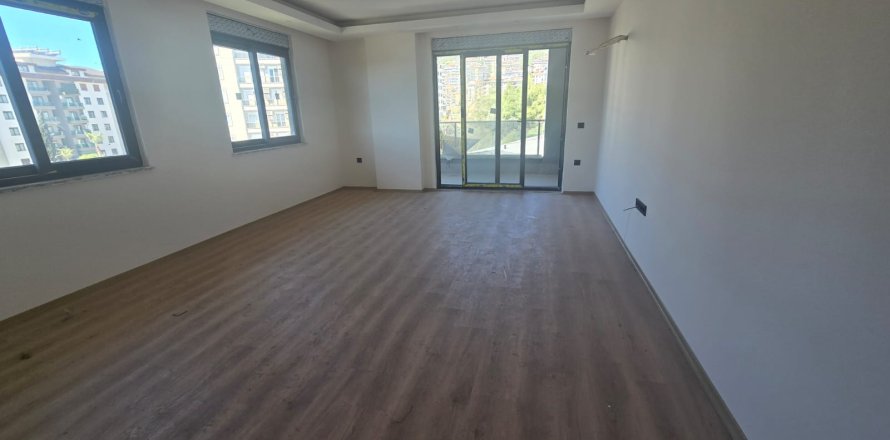 Daire  2+1  Oba, Antalya, Türkiye №221498