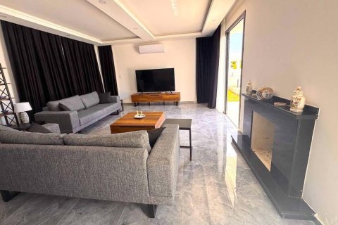 Аренда виллы в Караогланоглу, Гирне, Северный Кипр 4+1, 300м2, №213852 – фото 19