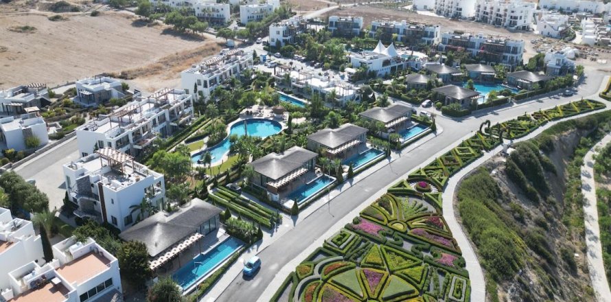 Daire 3+1 Bahçeli, Girne, №214590