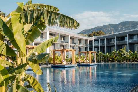 2+1 Apartment in Girne, Northern Cyprus No. 227423