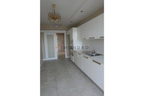 5+1 Wohnung in Kadikoy, Istanbul, Türkei Nr. 226628 - 22