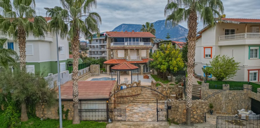 7+2 Villa in Oba, Antalya, Türkei Nr. 217883