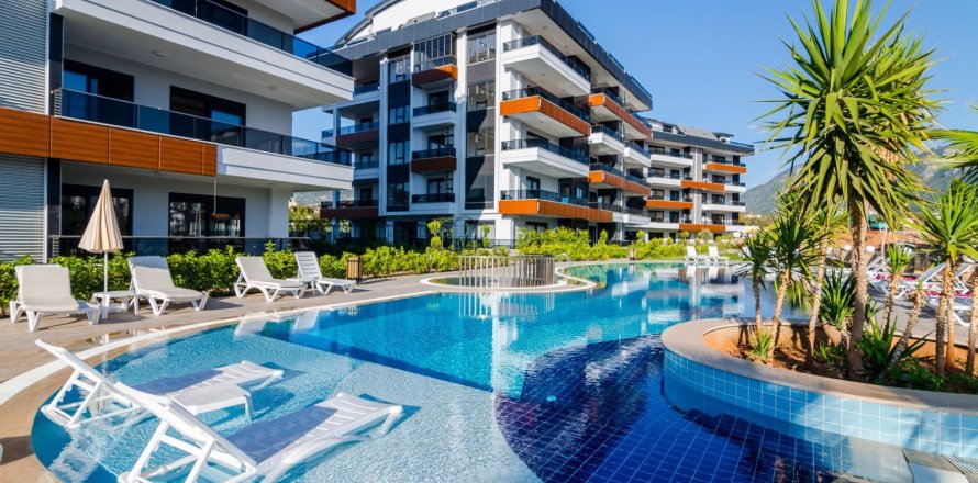 6+1 Lägenhet i Oba, Antalya, Turkiet Nr. 223216