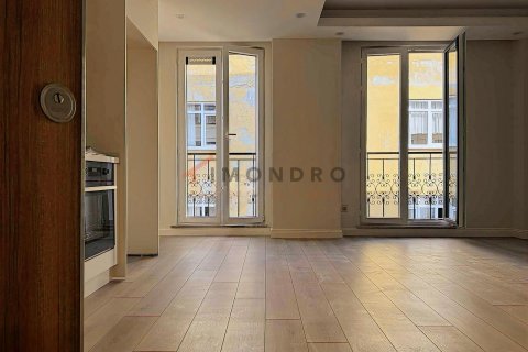 آپارتمان در Beyoglu، Istanbul ، ترکیه 1 خوابه ، 50 متر مربع. شماره 228793 - 12