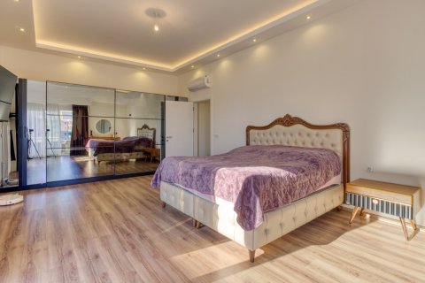 Продажа квартиры  в Махмутларе, Анталье, Турция 5 комн., 220м2, №225772 – фото 29