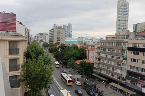 3+1 Apartment  in Sisli, Istanbul, Turkey No. 237494