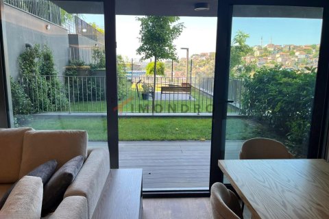 4+1 Apartment  in Üsküdar, Istanbul, Turkey No. 237495