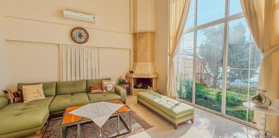 ویلا در Tepe،  Alanya ، ترکیه 270 متر مربع.  شماره 221592
