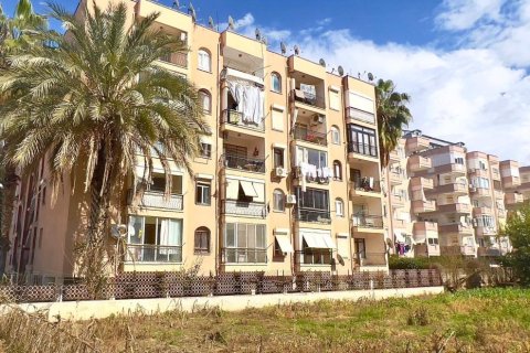 آپارتمان در  Mahmutlar ، ترکیه 80 متر مربع.  شماره 228071
