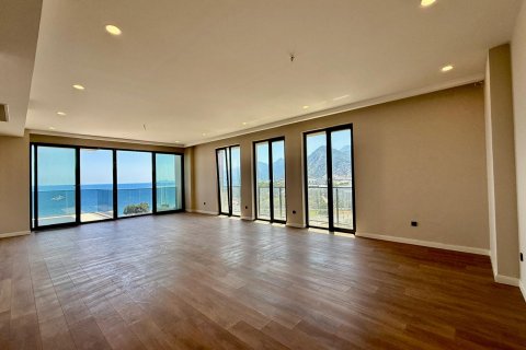 4+1 Apartment  in Antalya, Turkey No. 227548