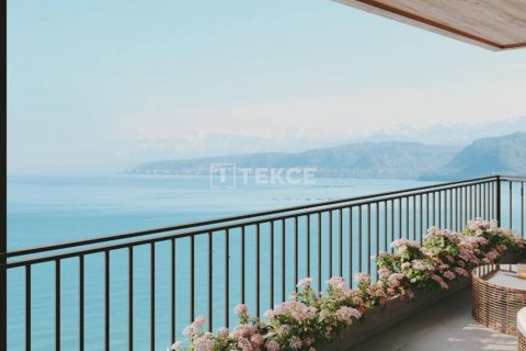 4+1 Apartment  in Trabzon, Turkey No. 70726