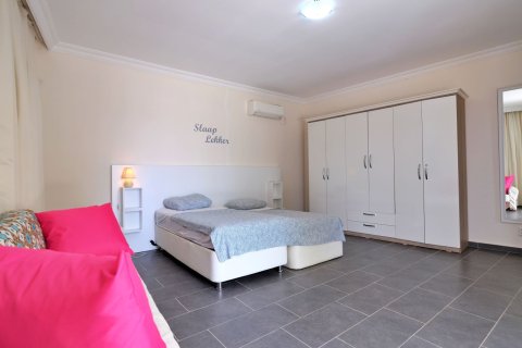 4+1 Villa  i Mahmutlar, Antalya, Tyrkia Nr. 218011 - 16