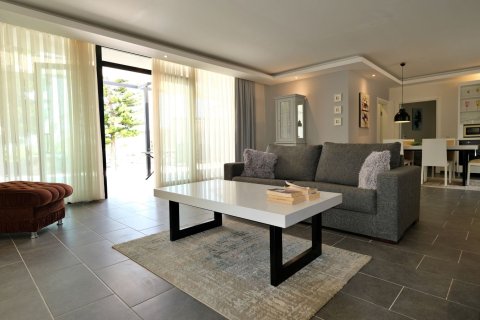 4+1 Villa  i Mahmutlar, Antalya, Tyrkia Nr. 218011 - 10