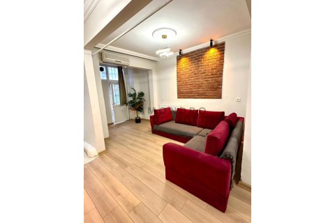 آپارتمان در Beyoglu، Istanbul ، ترکیه 1 خوابه ، 100 متر مربع. شماره 221178 - 29