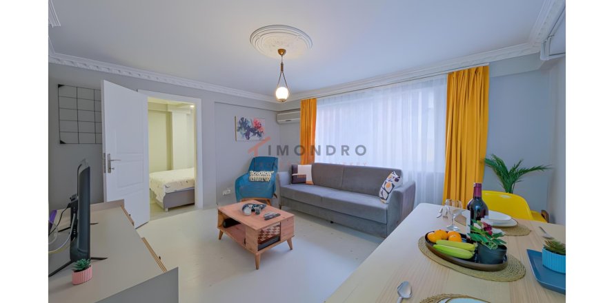 2+1 Wohnung  in Beyoglu, Istanbul, Türkei Nr. 221179