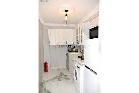 2+1 Wohnung  in Beyoglu, Istanbul, Türkei Nr. 221179 - 9