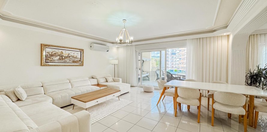 2+1 Lägenhet i Mahmutlar, Antalya, Turkiet Nr. 222414
