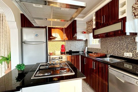 3+1 Villa  i Kestel, Antalya, Turkiet Nr. 213583 - 32