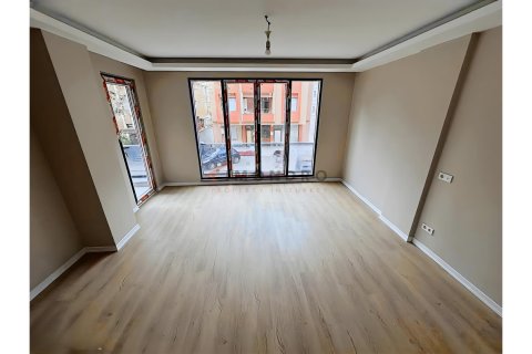 2+1 Wohnung in Üsküdar, Istanbul, Türkei Nr. 215467 - 3