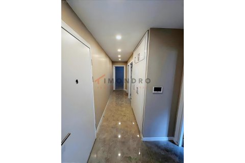 2+1 Wohnung in Üsküdar, Istanbul, Türkei Nr. 215467 - 6