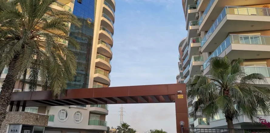 2+1 Apartment  in Alanya, Antalya, Turkey No. 223751
