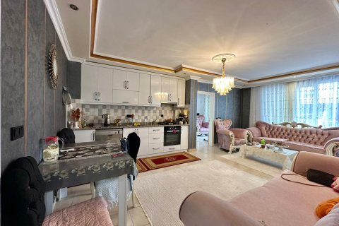 2+1 Apartment  in Mahmutlar, Antalya, Turkey No. 237409