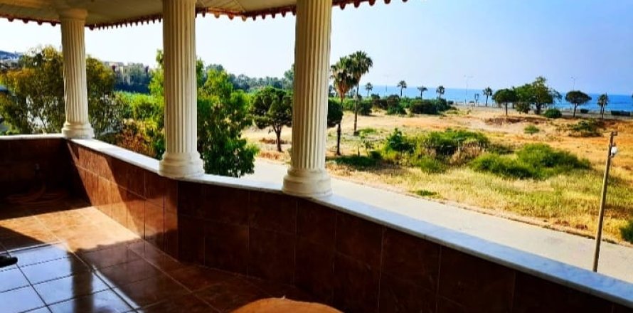 4+1 Villa  in Konakli, Antalya, Turkey No. 217452