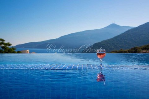 4+1 Villa  i Kalkan, Antalya, Tyrkiet Nr. 215944