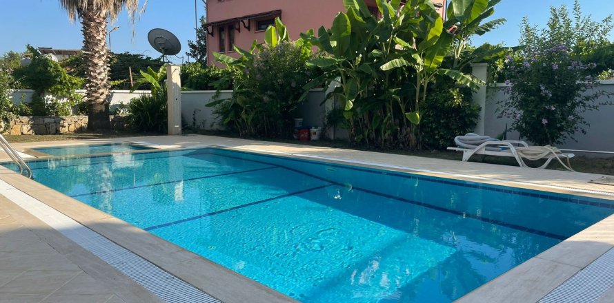 5+1 Villa i Fethiye, Mugla, Tyrkia Nr. 213080