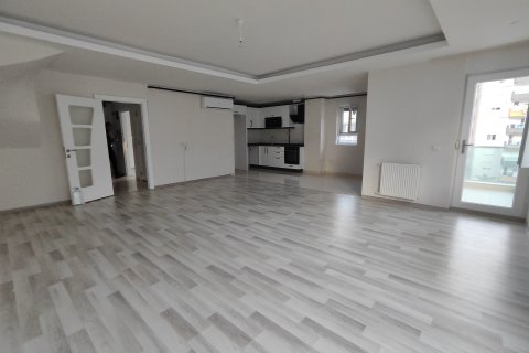 4+1 Apartment  in Antalya, Turkey No. 232555