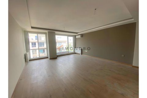 Продажа квартиры в Бююкчекмедже, Стамбуле, Турция 3+1, 117м2, №214965 – фото 2