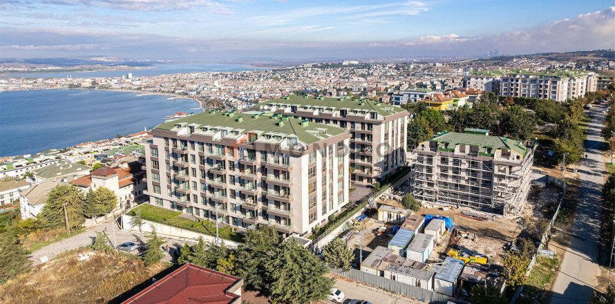 Квартира 3+1 в Бююкчекмедже, Стамбул, Турция №214965