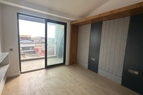 2+1 Apartment  in Alanya, Antalya, Turkey No. 215614