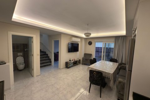 آپارتمان در  Alanya ، ترکیه 3 خوابه ، 157 متر مربع.  شماره 221328