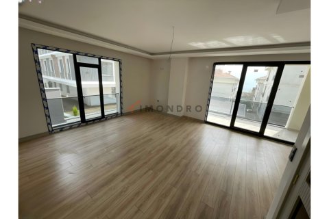 4+1 Lägenhet i Beylikduezue, istanbul, Turkiet Nr. 225276 - 2