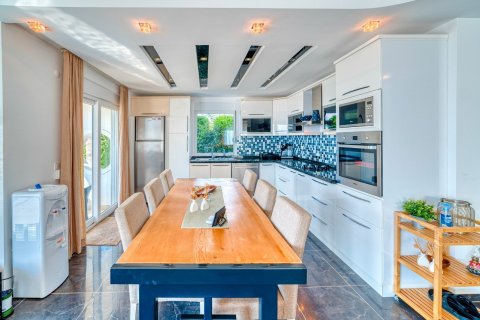 Продажа виллы  в Каргыджаке, Аланье, Анталье, Турция 4 комн., 520м2, №225082 – фото 7