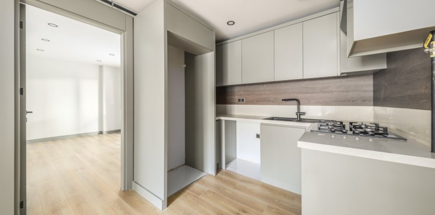 Apartment  in Antalya, Turkey No. 211211