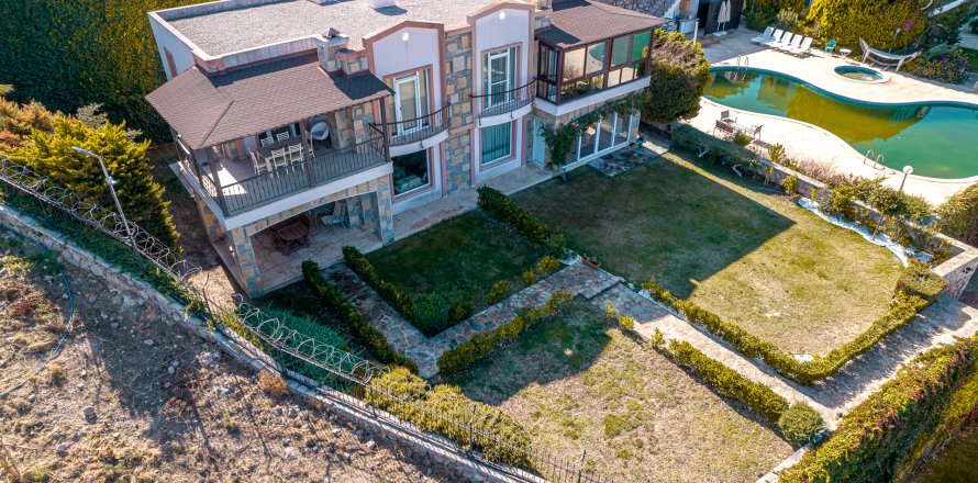 3+1 Villa  i Gundogan, Mugla, Tyrkiet Nr. 215363