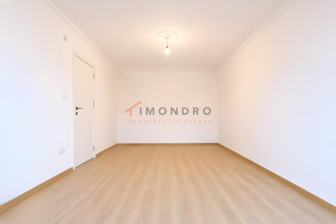 2+1 Wohnung  in Küçükçekmece, Istanbul, Türkei Nr. 238120 - 8
