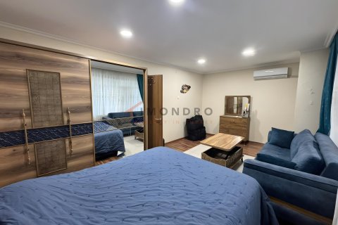 Продажа квартиры в Фатихе, Стамбуле, Турция 3+1, 85м2, №238119 – фото 2