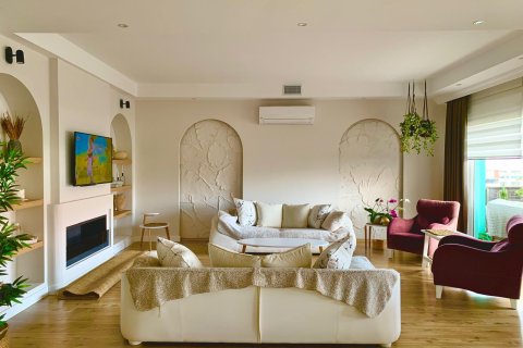 Apartment for sale  in Oba, Antalya, Turkey, 4 bedrooms, 240m2, No. 219843 – photo 2