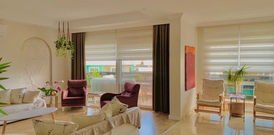 4+1 Apartment  in Oba, Antalya, Turkey No. 219843