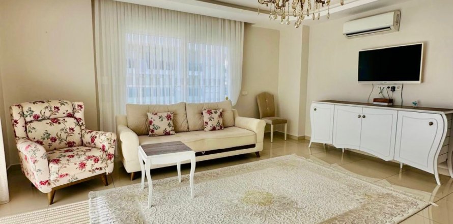 2+1 Lägenhet  i Mahmutlar, Antalya, Turkiet Nr. 222295