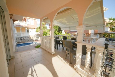 ویلا در Alanya ، ترکیه 260 متر مربع. شماره 227677 - 16