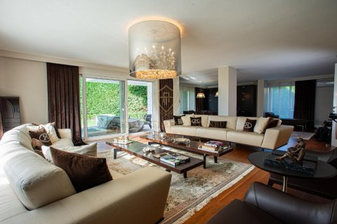 6+1 Villa  in Beykoz, Istanbul, Türkei Nr. 138904 - 13