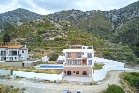 6+3 Villa  i Bellapais, Girne,  Nr. 214363