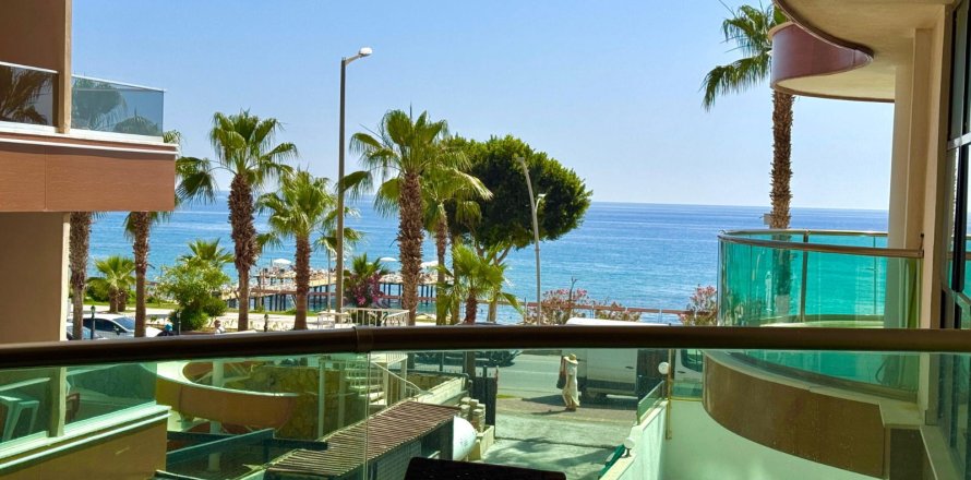 Daire  1+1  Oba, Antalya, Türkiye №218906
