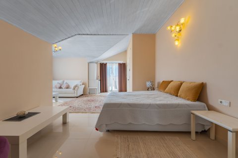 Продажа квартиры в Оба, Анталье, Турция 3+1, 225м2, №223218 – фото 17