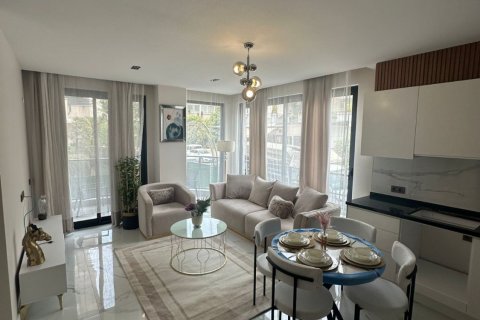 2+1 Lägenhet i Oba, Antalya, Turkiet Nr. 226269 - 3